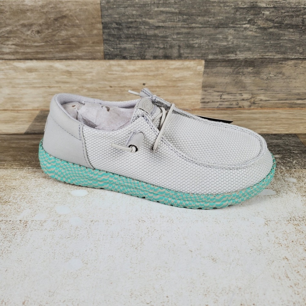 Hey Dude Wendy Warped Geo Womens Loafer Shoes Sz 7 Gray Canvas Slip-On Comfort